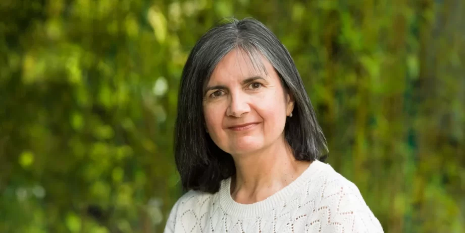 Elizabeth Zara Butler, headshot